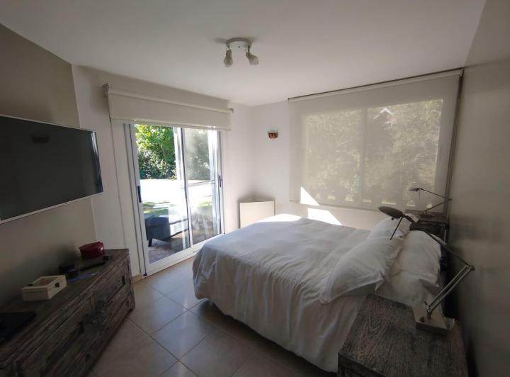 Casa · 150m² · 3 Dormitorios · 2 Cocheras