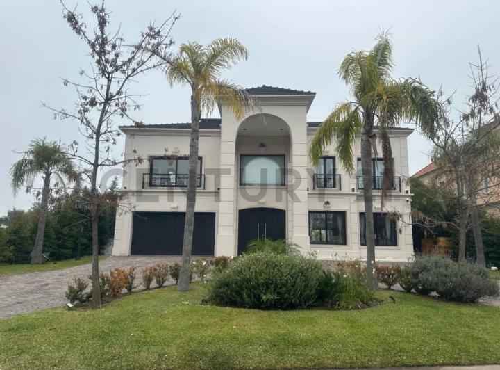 Casa · 510m² · 7 Ambientes