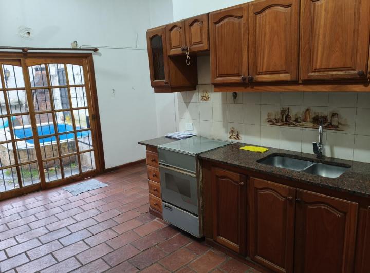 Casa · 100m² · 3 Ambientes · 1 Cochera