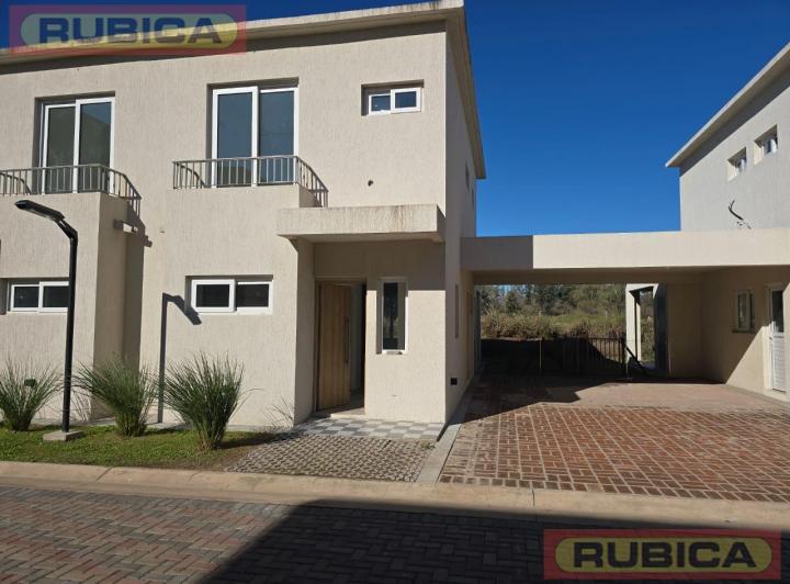 Casa · 90m² · 3 Ambientes · 1 Cochera