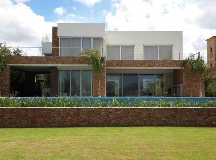 Casa · 465m² · 5 Ambientes