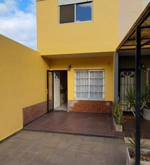 Casa · 60m² · 3 Ambientes · 1 Cochera