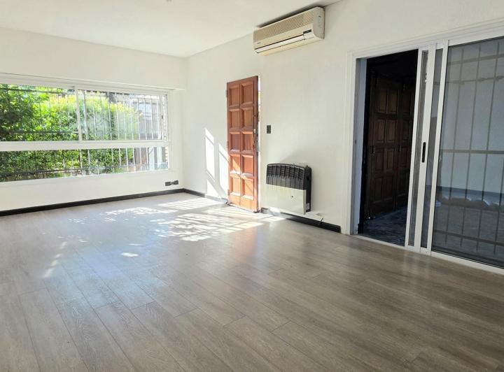Casa · 107m² · 4 Ambientes · 1 Cochera