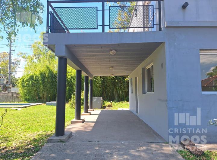Casa · 180m² · 5 Ambientes · 2 Cocheras
