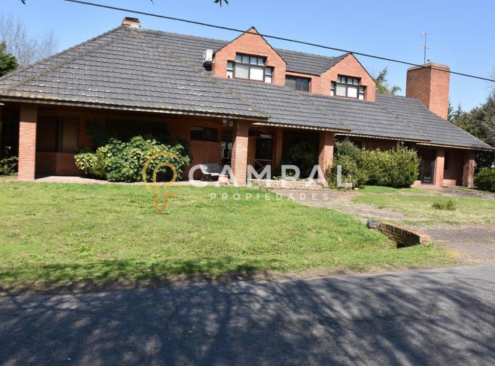 Casa · 560m² · 5 Ambientes