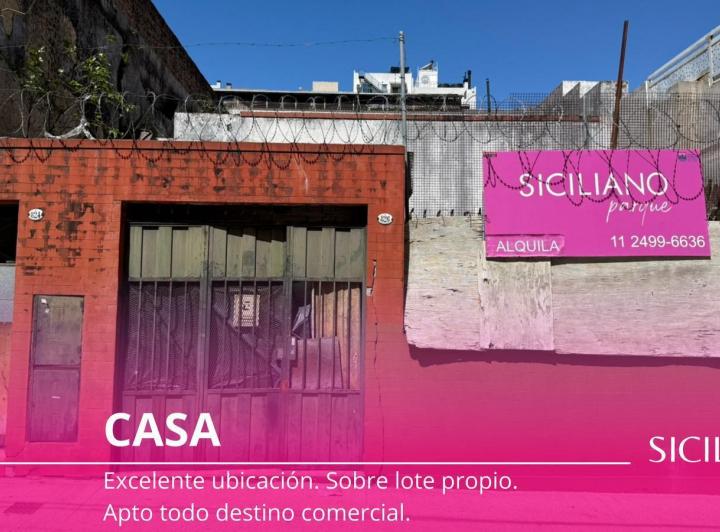 Casa · 154m² · 8 Ambientes · 1 Cochera