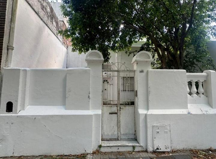Casa · 200m² · 8 Ambientes