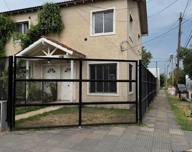 Casa · 60m² · 3 Ambientes · 1 Cochera