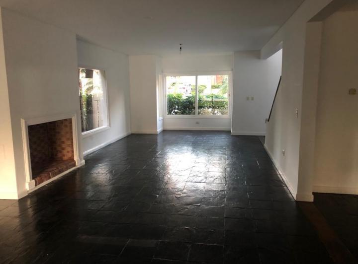 Casa · 275m² · 5 Ambientes · 3 Cocheras
