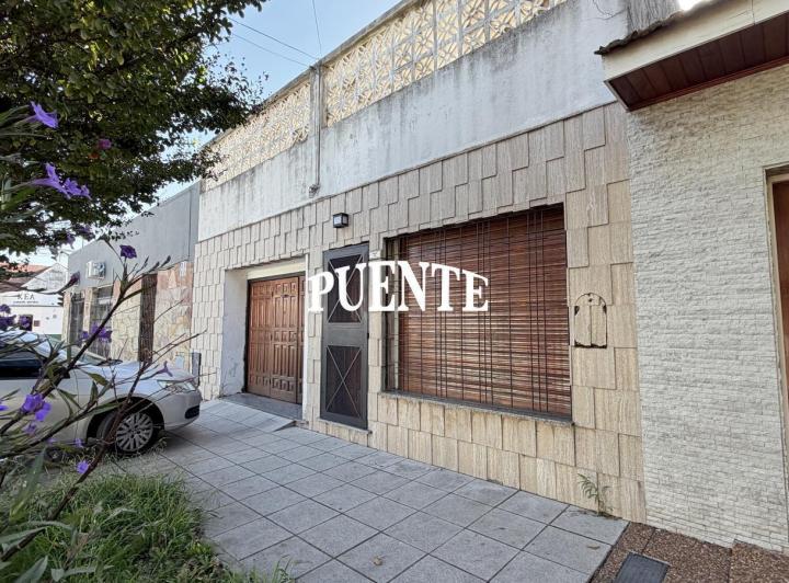 Casa · 3 Ambientes · 2 Cocheras