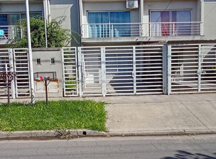 Casa · 95m² · 3 Ambientes · 1 Cochera