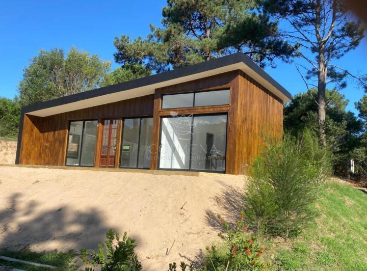 Casa · 54m² · 2 Ambientes · 1 Cochera