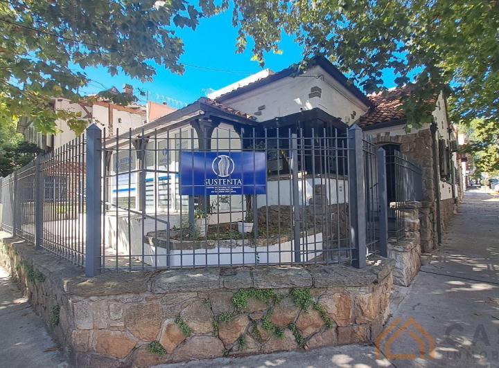 Casa · 100m² · 5 Ambientes