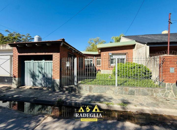 Casa · 90m² · 4 Ambientes