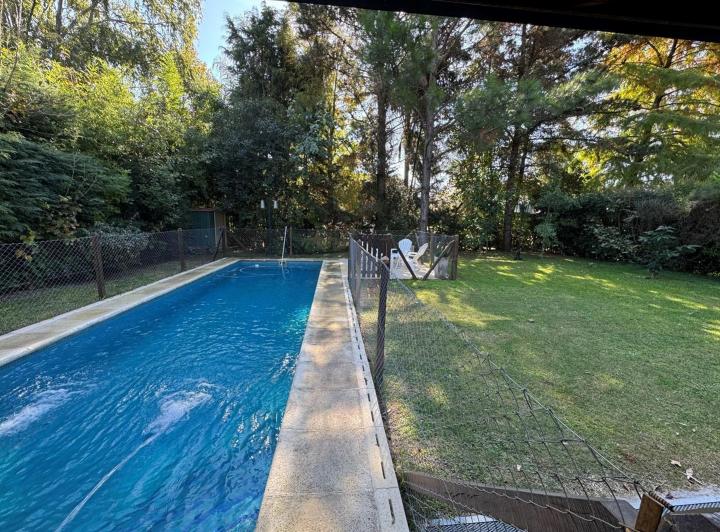 Casa · 278m² · 6 Ambientes