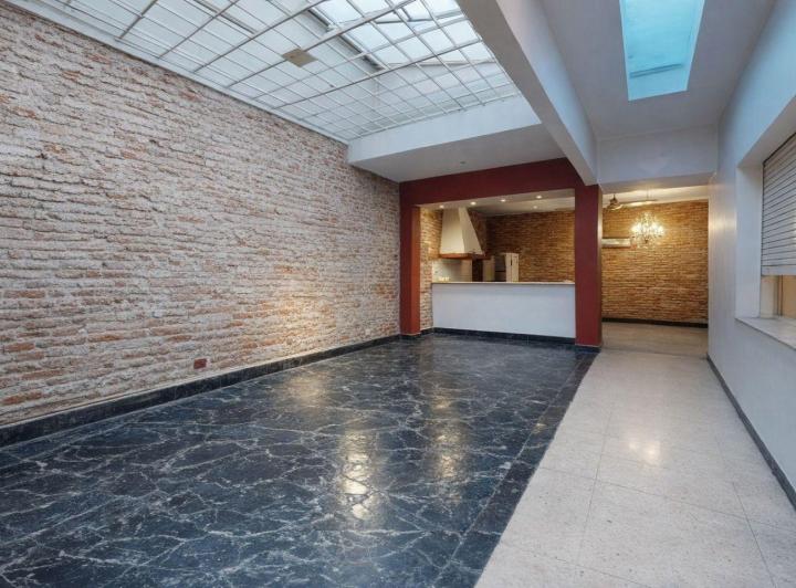 Casa · 240m² · 4 Ambientes