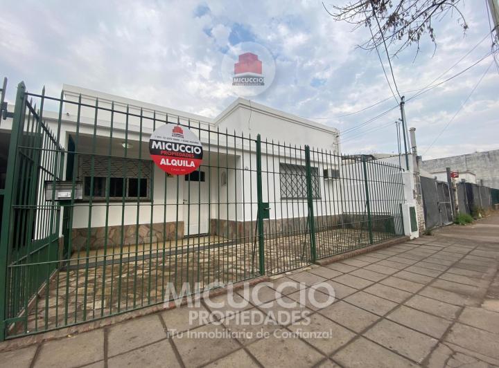 Casa · 75m² · 3 Ambientes · 1 Cochera