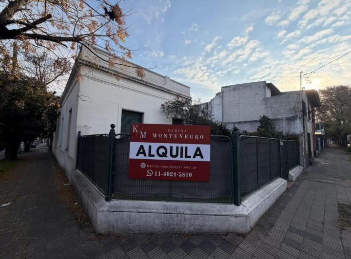 Casa · 170m² · 4 Ambientes · 3 Cocheras