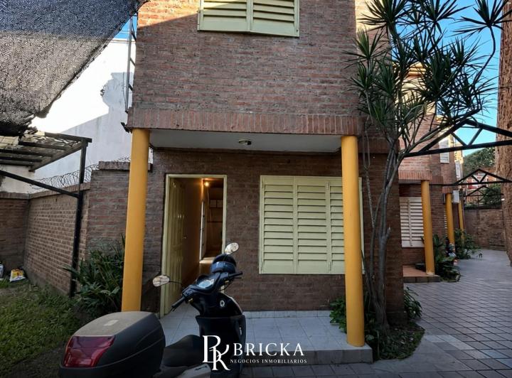 Casa · 55m² · 3 Ambientes · 1 Cochera