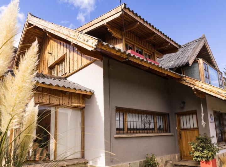Casa · 330m² · 8 Ambientes