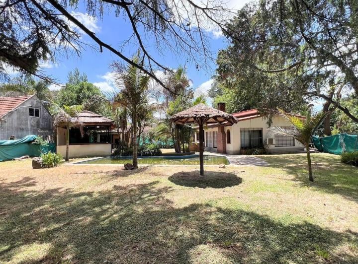 Casa · 800m² · 3 Ambientes