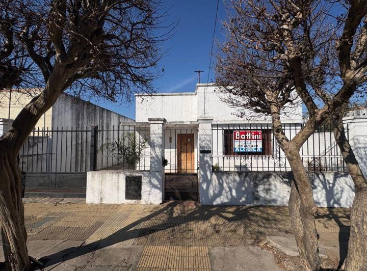 Casa · 100m² · 3 Ambientes · 1 Cochera