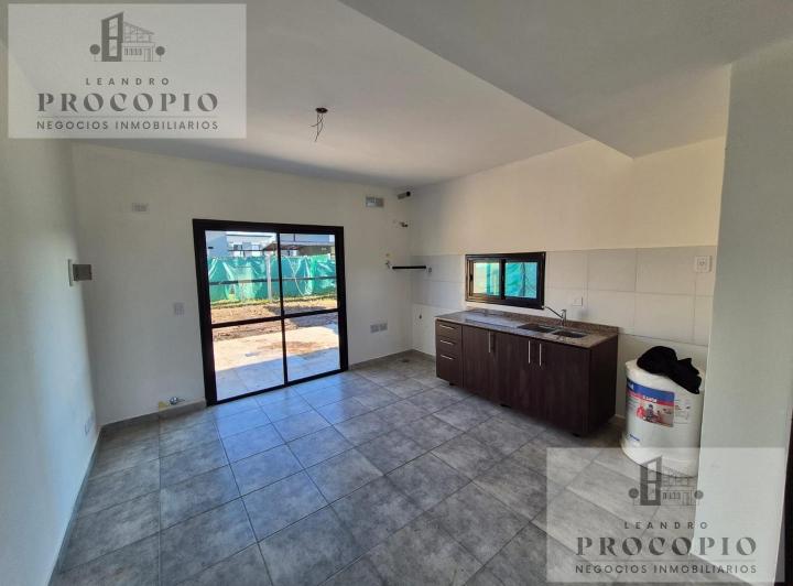 Casa · 72m² · 3 Ambientes · 1 Cochera