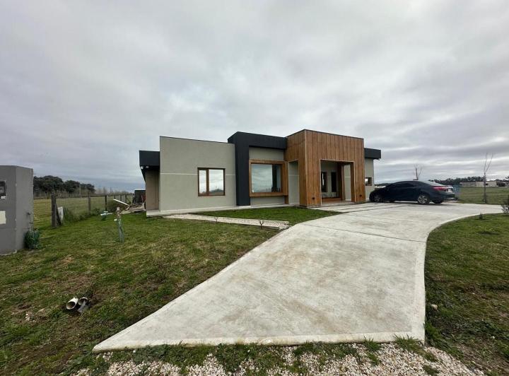 Casa · 154m² · 4 Ambientes · 1 Cochera