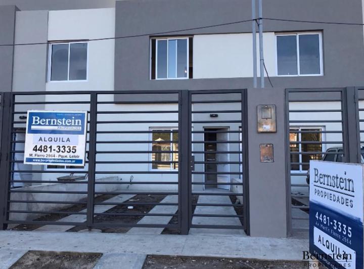 Casa · 68m² · 3 Ambientes · 1 Cochera