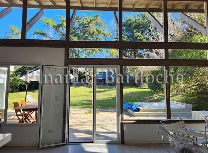Casa · 160m² · 5 Ambientes · 1 Cochera