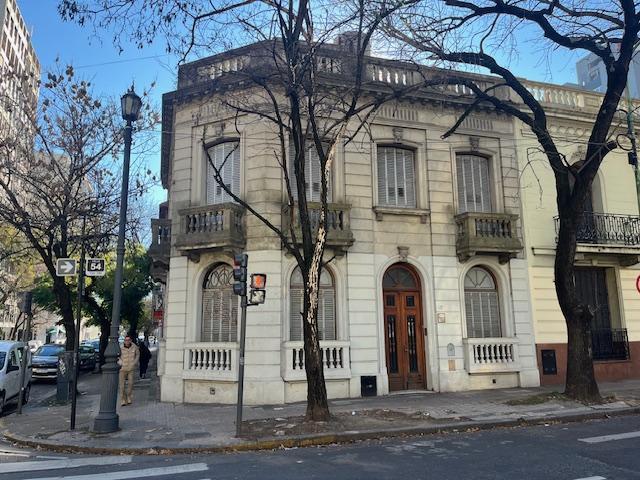 Casa · 150m² · 7 Ambientes