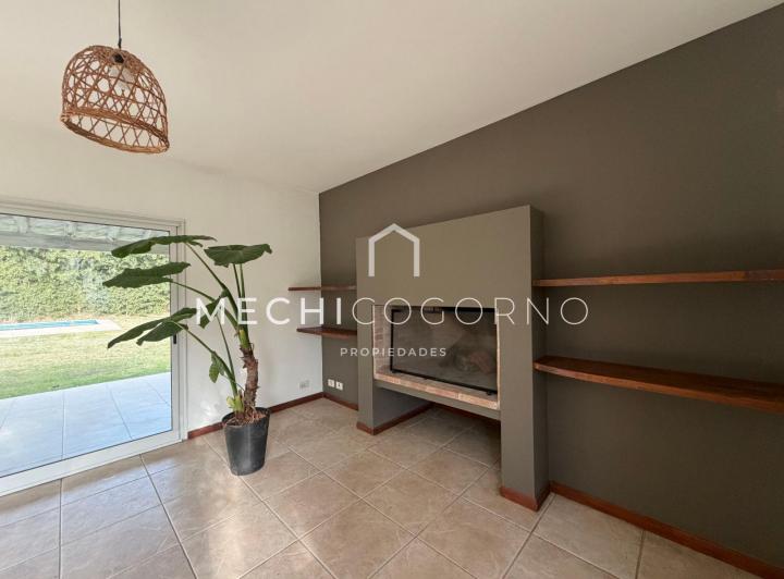 Casa · 800m² · 5 Ambientes · 1 Cochera