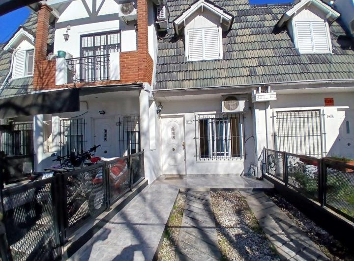 Casa · 100m² · 3 Ambientes · 1 Cochera