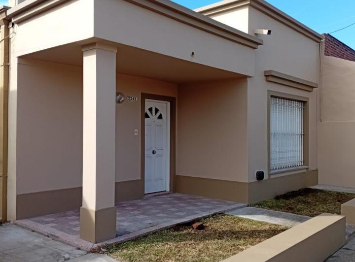 Casa · 70m² · 3 Ambientes · 1 Cochera