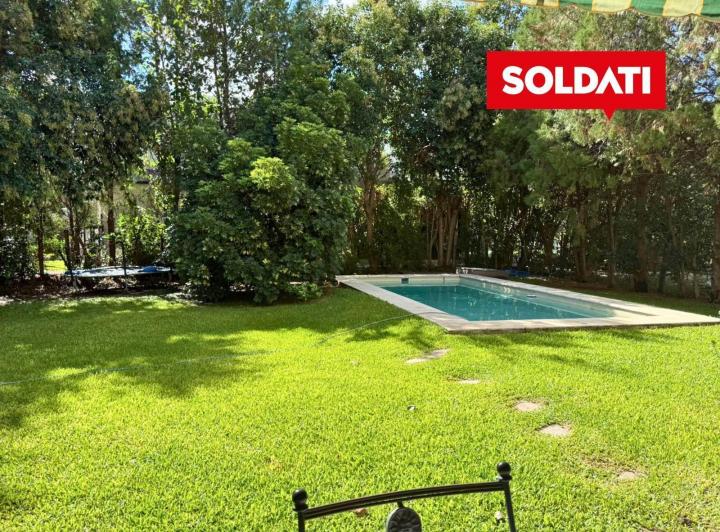Casa · 257m² · 7 Ambientes · 1 Cochera