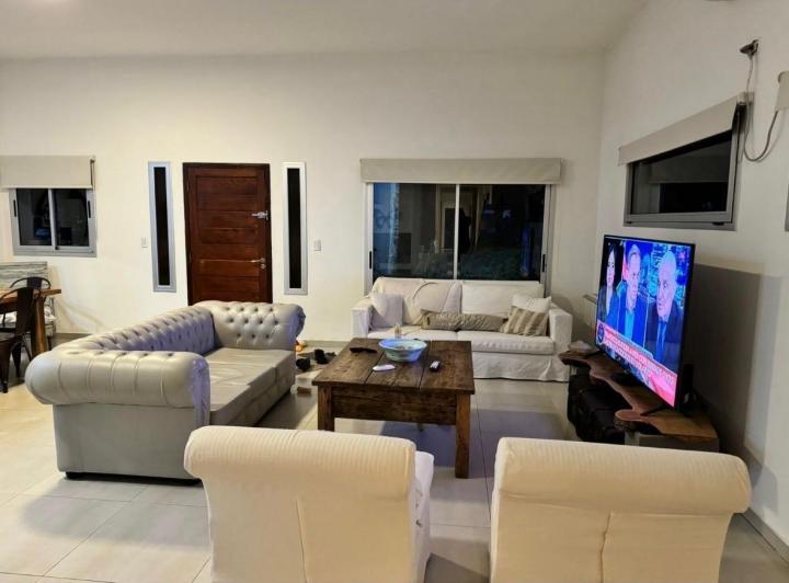 Casa · 140m² · 5 Ambientes · 1 Cochera