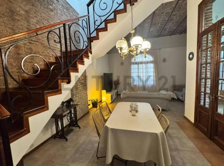 Casa · 97m² · 6 Ambientes