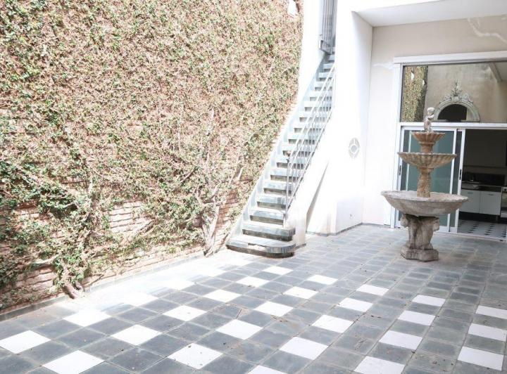 Casa · 140m² · 5 Ambientes · 1 Cochera