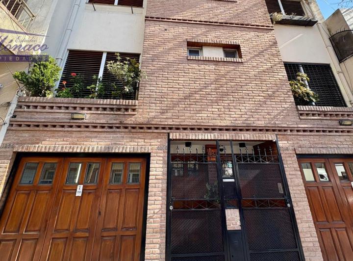 Casa · 130m² · 4 Ambientes · 1 Cochera