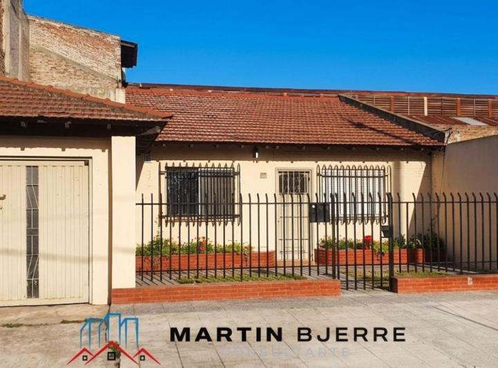Casa · 120m² · 2 Dormitorios · 1 Cochera