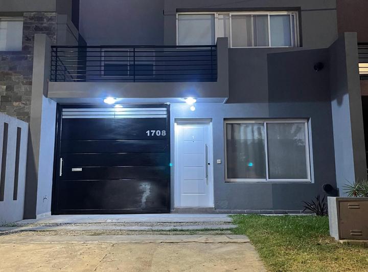 Casa · 120m² · 3 Dormitorios · 1 Cochera