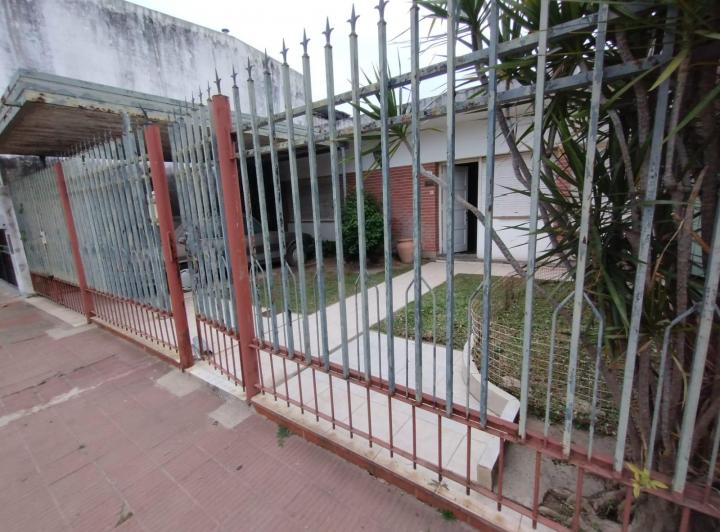 Casa · 120m² · 5 Ambientes · 1 Cochera