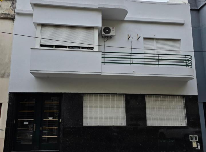 Casa · 165m² · 6 Ambientes