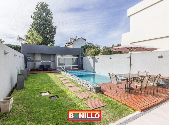 Casa · 170m² · 5 Ambientes · 1 Cochera