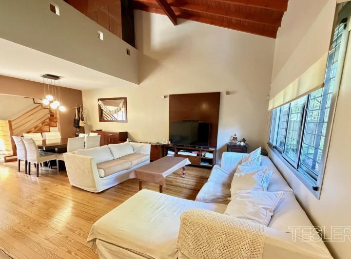 Casa · 185m² · 5 Ambientes