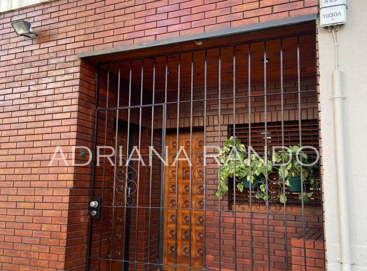 Casa · 140m² · 5 Ambientes
