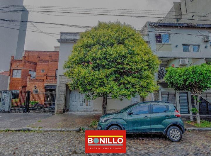 Casa · 236m² · 5 Ambientes · 1 Cochera