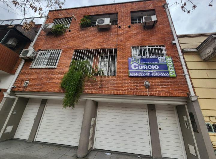 Casa · 122m² · 4 Ambientes · 1 Cochera