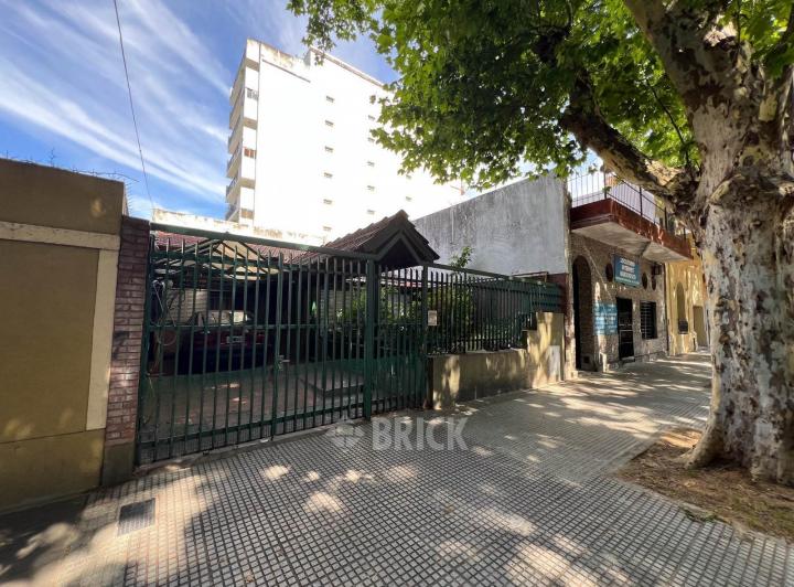 Casa · 209m² · 4 Ambientes · 1 Cochera