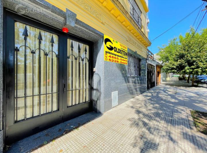 Casa · 235m² · 4 Ambientes · 1 Cochera